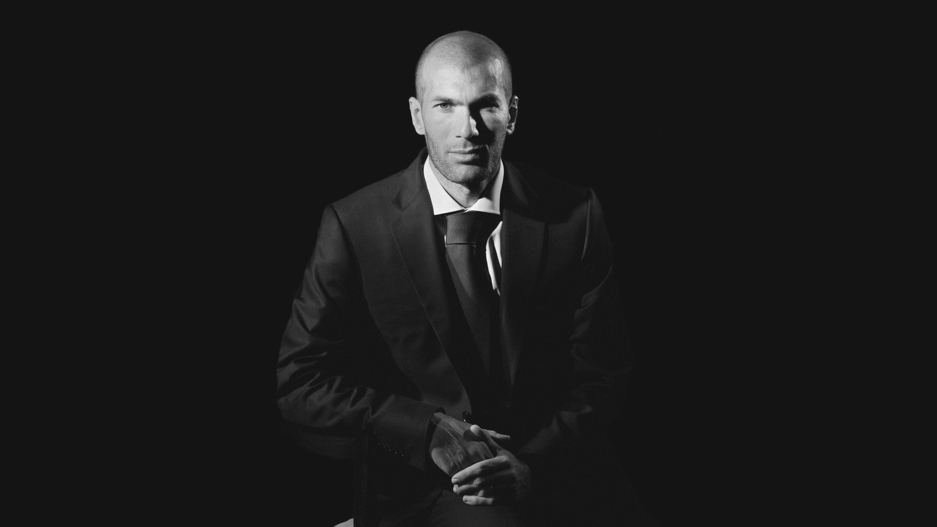 _老将表现稳定，为奇才提供保障_，老将新秀的意思